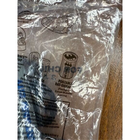 Vintage 1997 Fast Food Batman Toys Mr. Freeze Fleet Shooter & Batman Flashlight - Picture 3 of 7